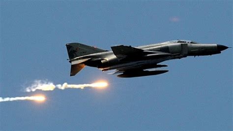 Y­u­n­a­n­i­s­t­a­n­ ­U­ç­a­k­l­a­r­ı­n­d­a­n­ ­T­ü­r­k­ ­F­-­4­­ü­n­e­ ­T­a­c­i­z­